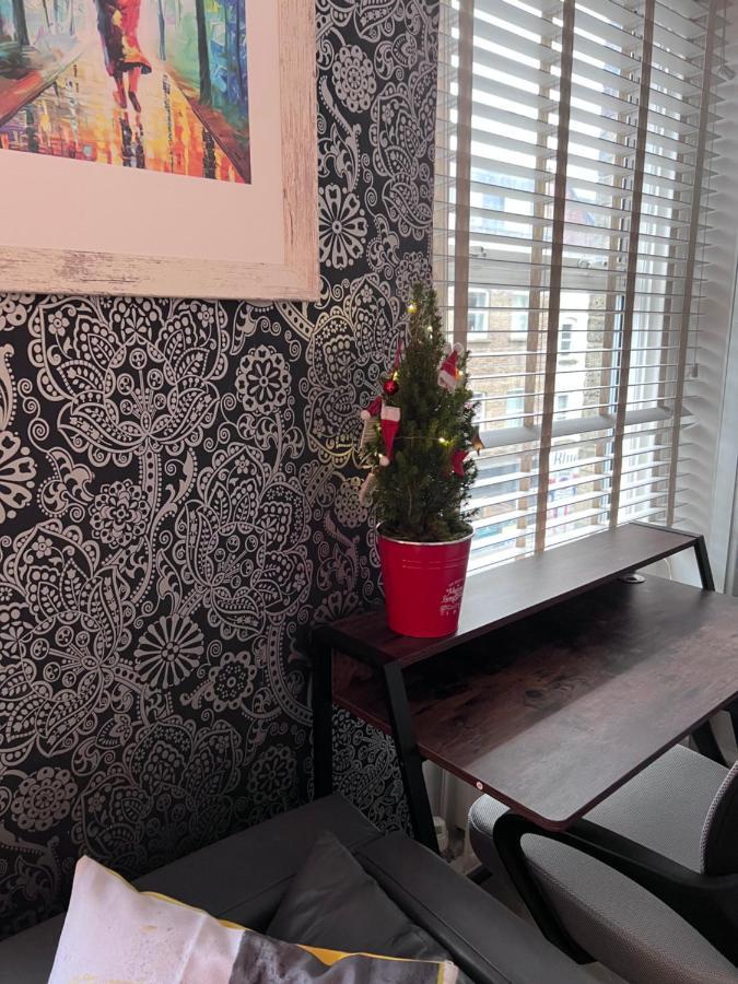 Апартаменты Flat In With Large Patio *